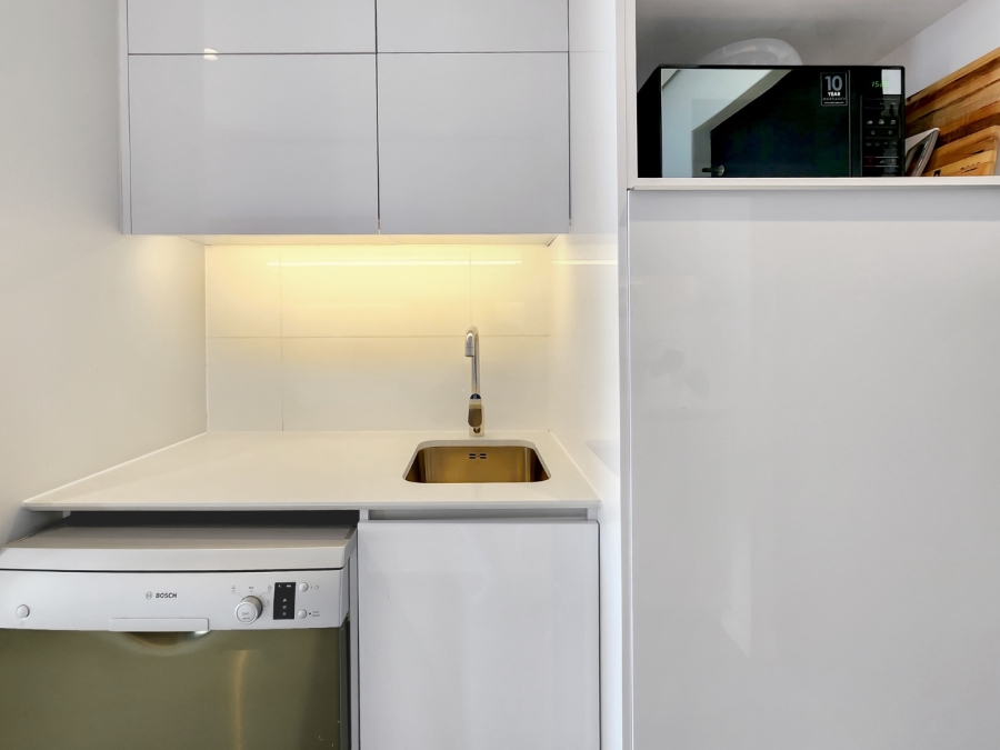  Bedroom Property for Sale in Cape Town City Centre Western Cape